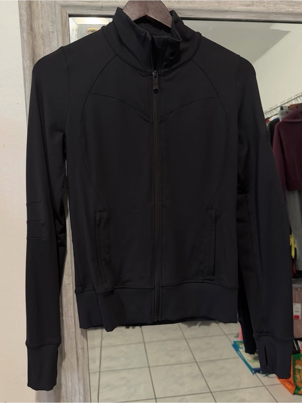ALO jacket - Picture 2 of 5